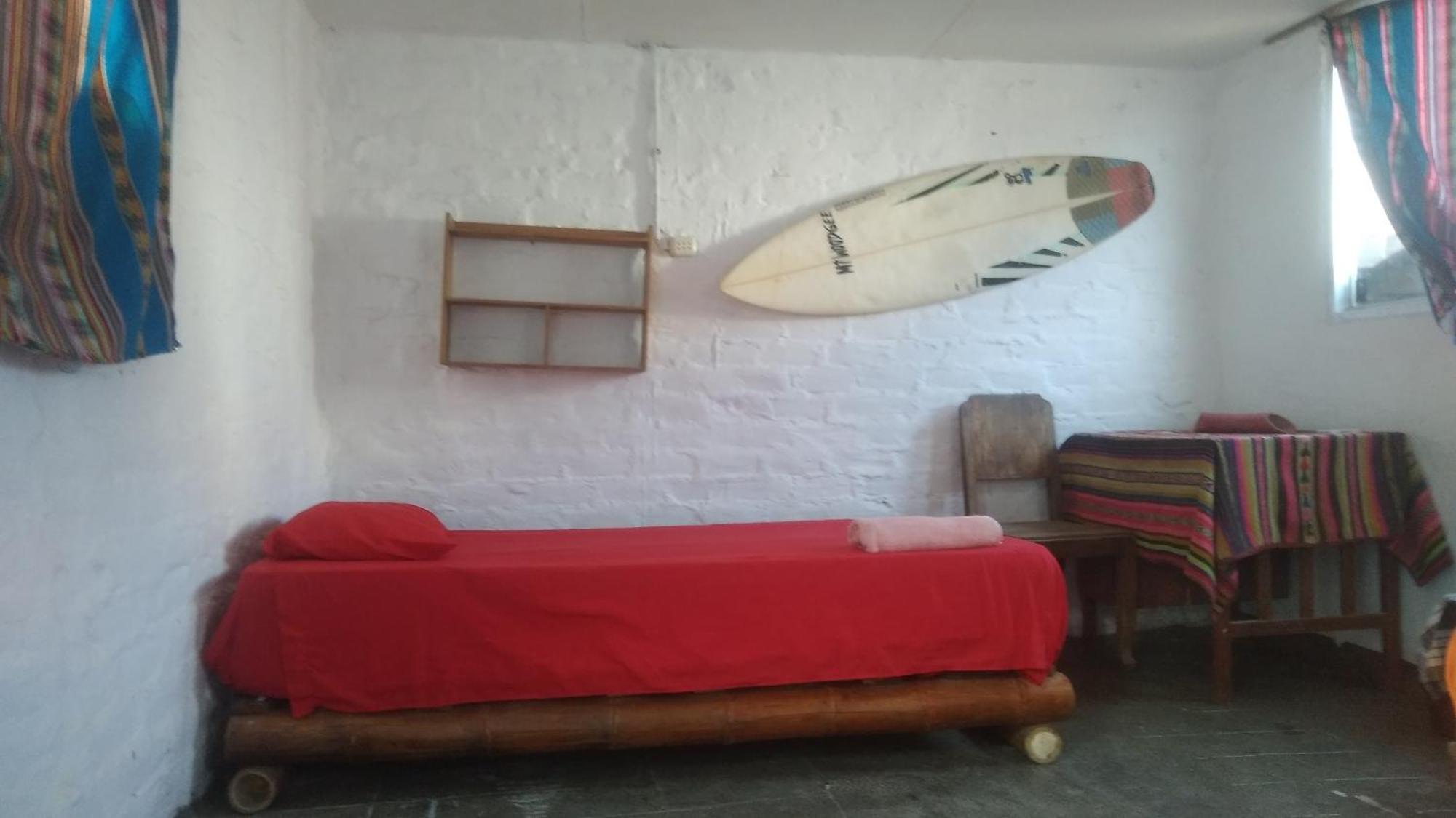 Апартаменти Huanchaco Surf Camp Екстер'єр фото